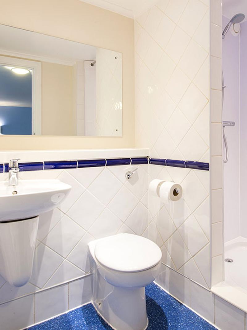 Travelodge Cardiff Airport Баррі Екстер'єр фото